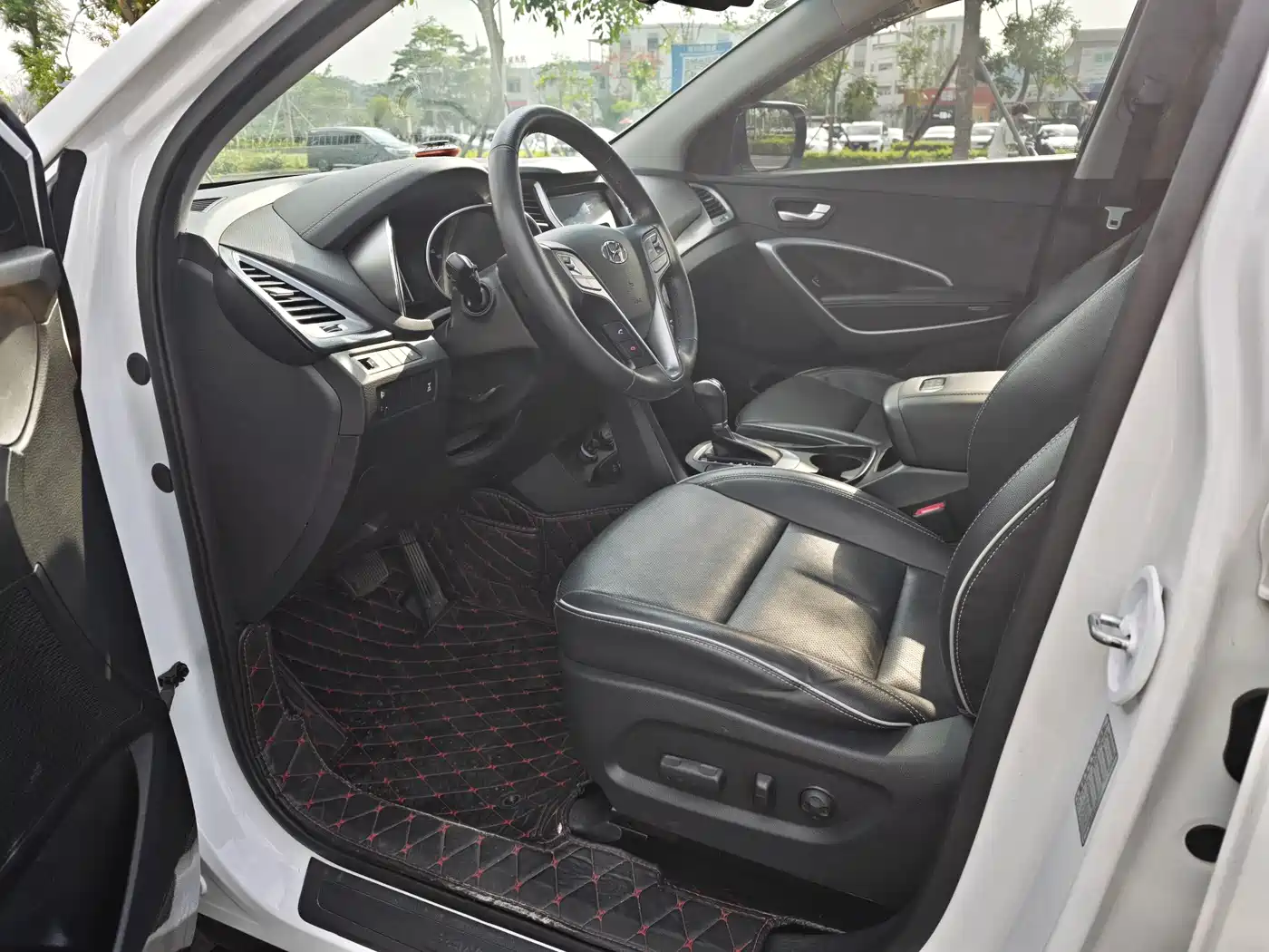 Hyundai Santa Fe 2017 2.0T Automatic 4WD Intelligent 7-Seater фото 9