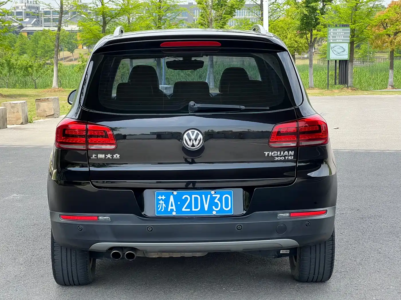 Volkswagen Tiguan 2015 1.8TSI Automatic 2WD Highline фото 6