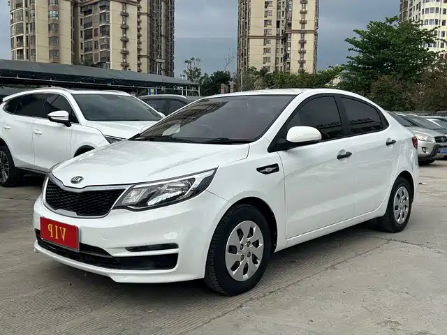 KIA K2