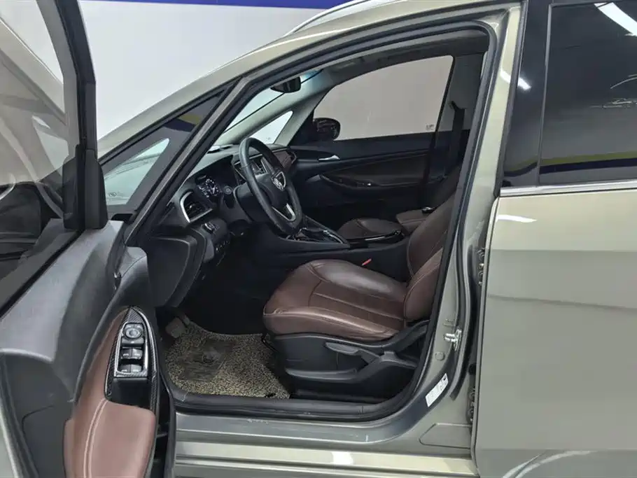 Buick GL6 2018 18T 6-Seater Premium фото 9