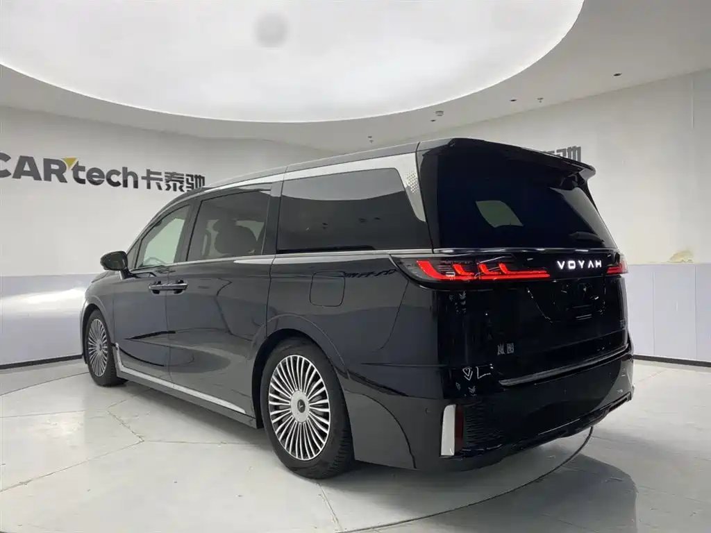 Voyah Auto Voyah Dreamer 2025 PHEV AWD Flagship Kunpeng Edition фото 7