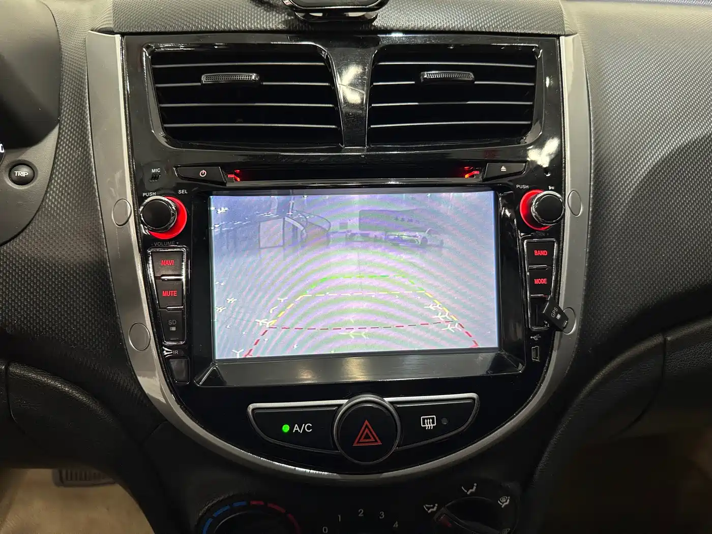 Hyundai Reina 2014 Model 1.4L Automatic GLX фото 9