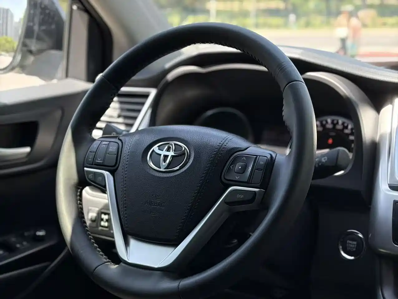Toyota Highlander 2017 2.0T 4WD Gloss Black Limited Edition фото 9