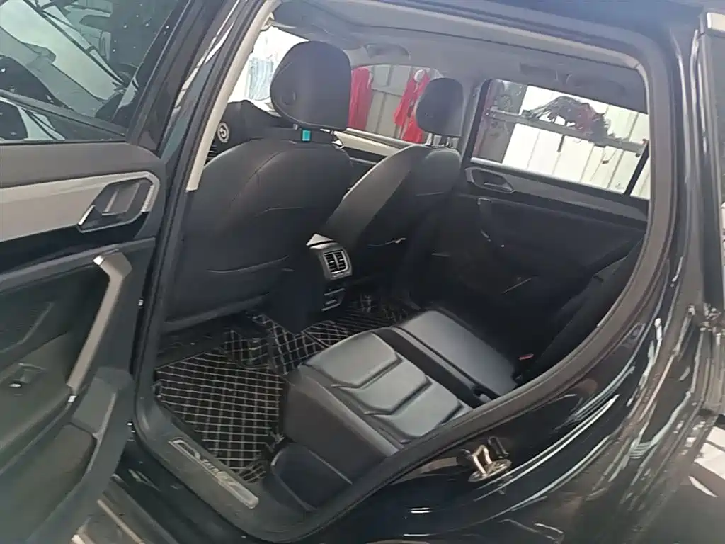 Volkswagen Tayron 2019 330TSI 2WD Luxury Plus China VI фото 17