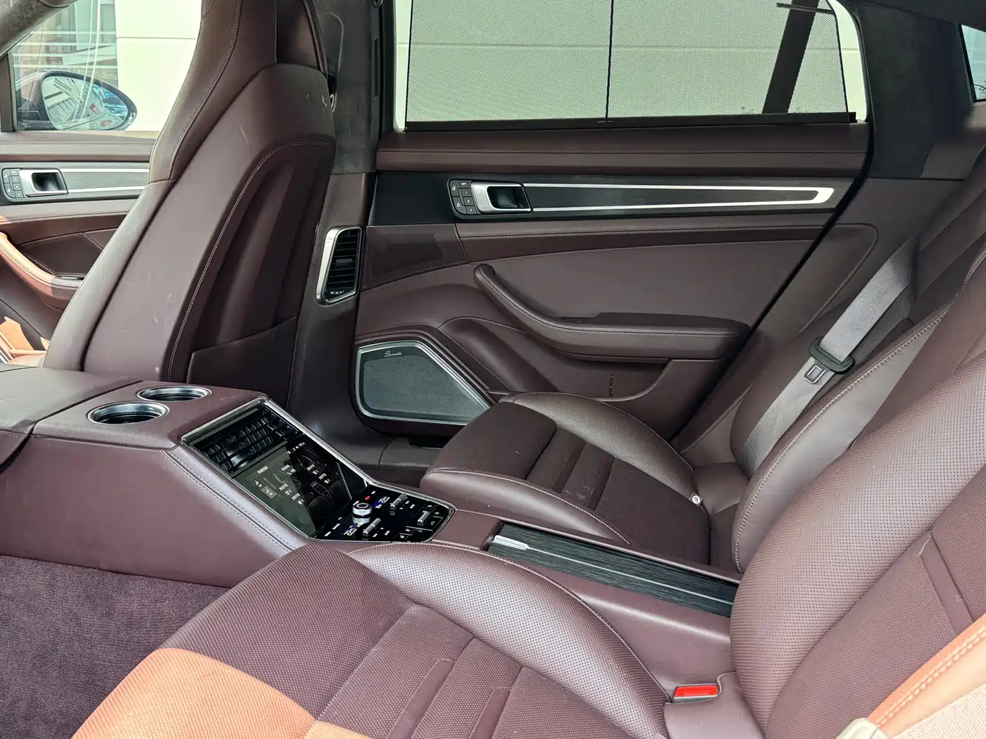 Porsche Panamera New Energy 2023 Panamera Turbo S E-Hybrid Executive Long Wheelbase 4.0T фото 20