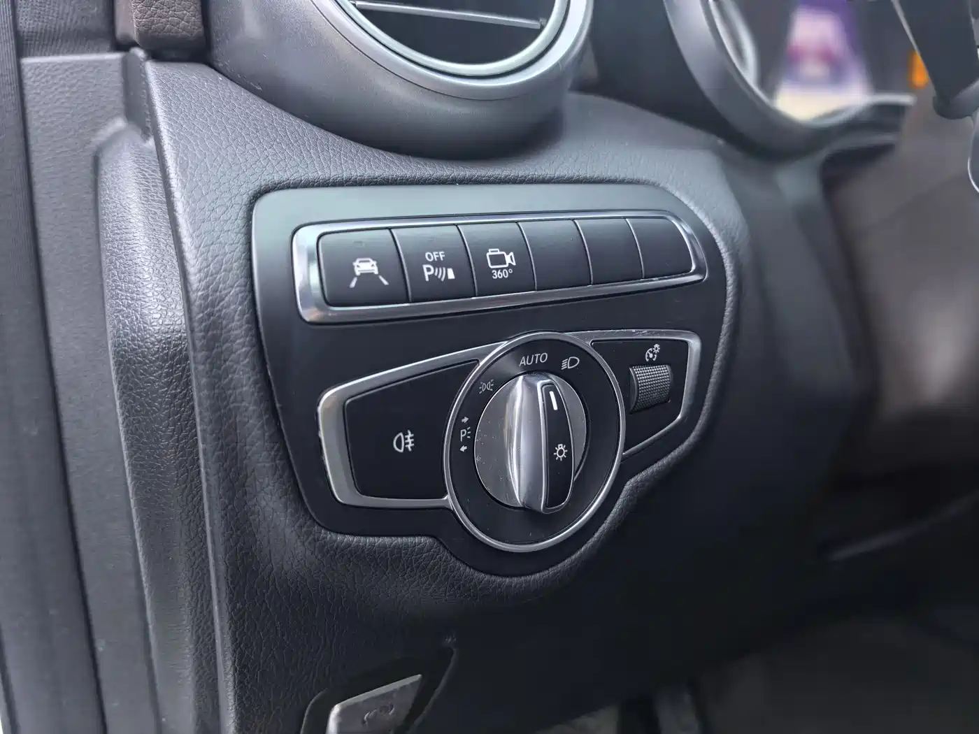 Mercedes-Benz GLC 2019 GLC 260 L 4MATIC Luxury фото 4
