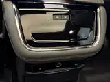 Фото 17 - Lincoln Navigator