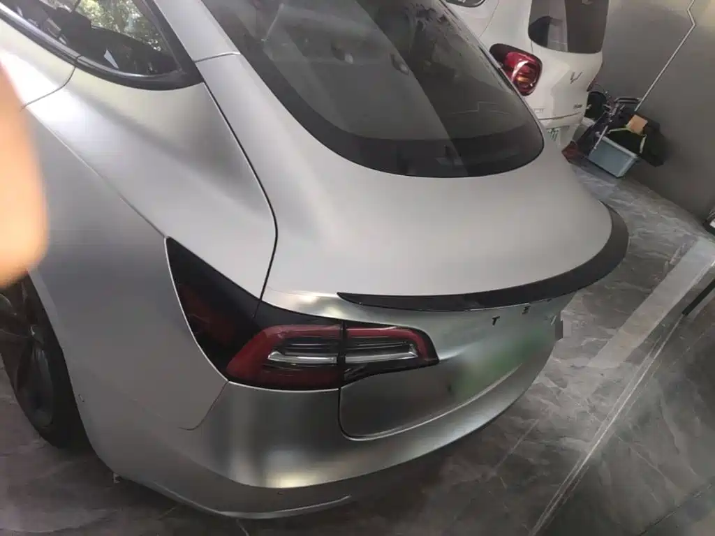 Фото 6 - Tesla Model 3
