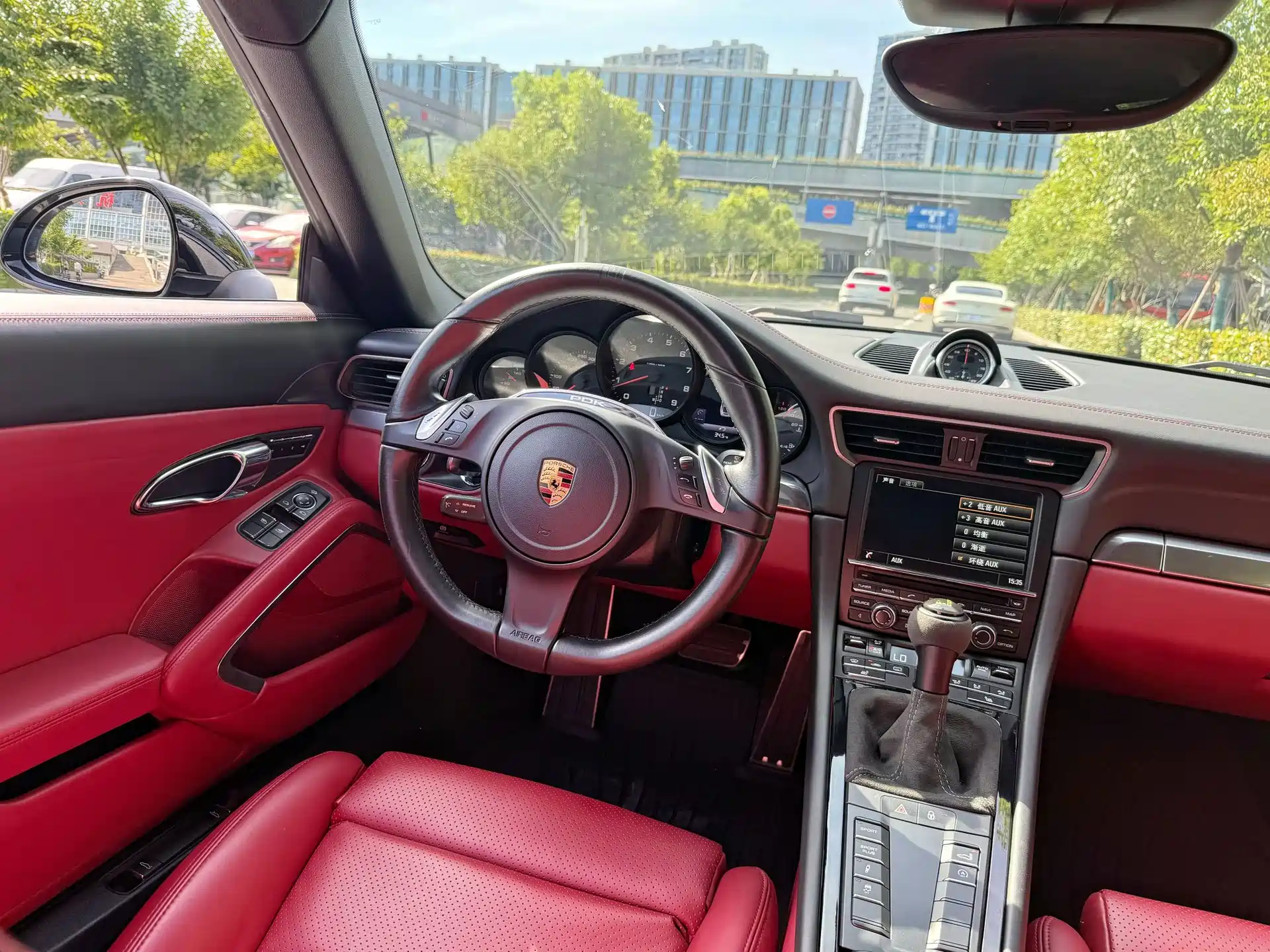 Photo 9 - Porsche 911