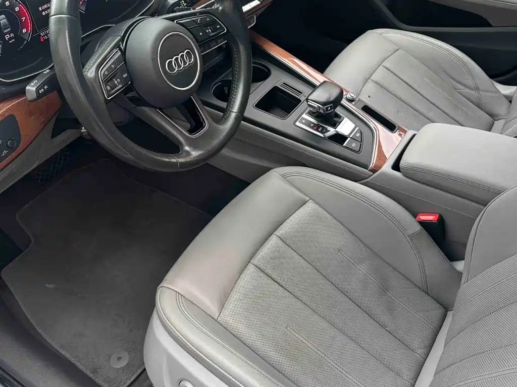 Audi A4L 2020 40 TFSI Luxury Elegance фото 18