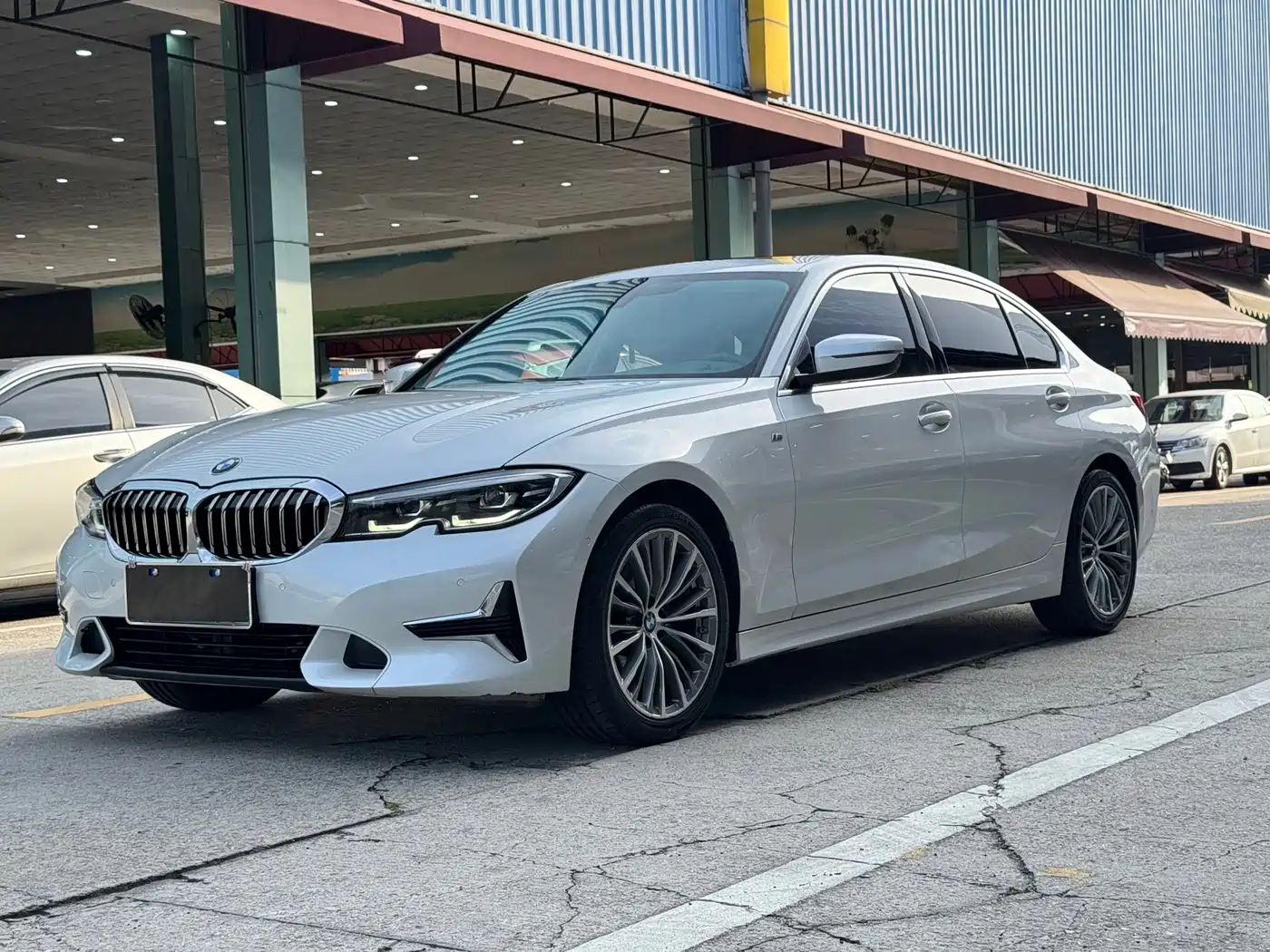 BMW 3 Series 2020 325Li Launch Edition