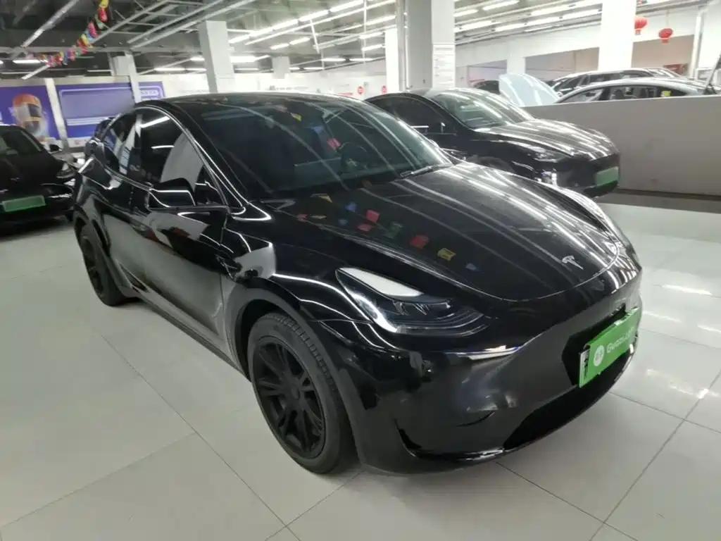 Фото 4 - Tesla Model Y