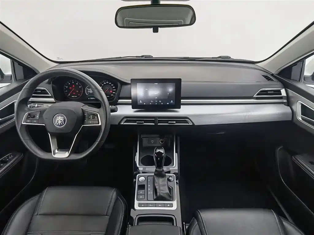 BYD Qin 2019 1.5L Automatic Luxury Edition фото 5