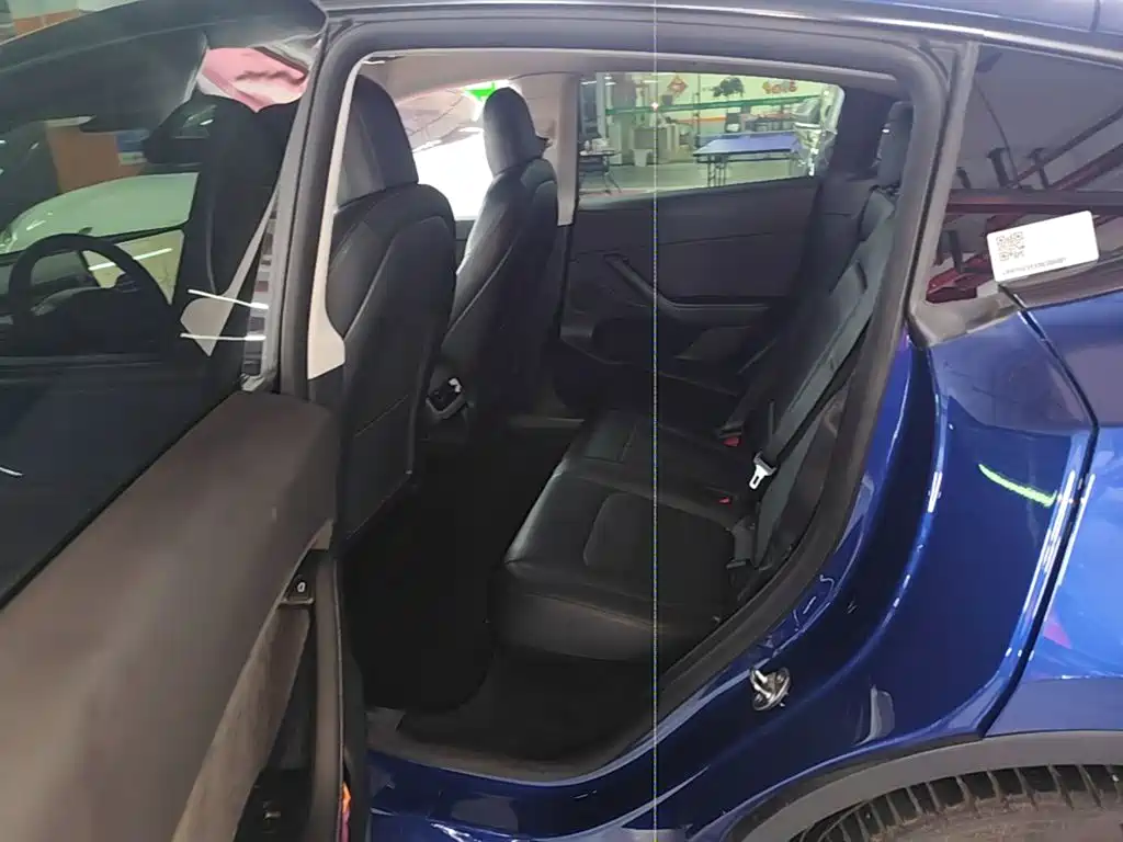 Фото 17 - Tesla Model Y