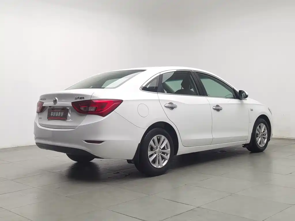 Фото 2 - Buick Excelle