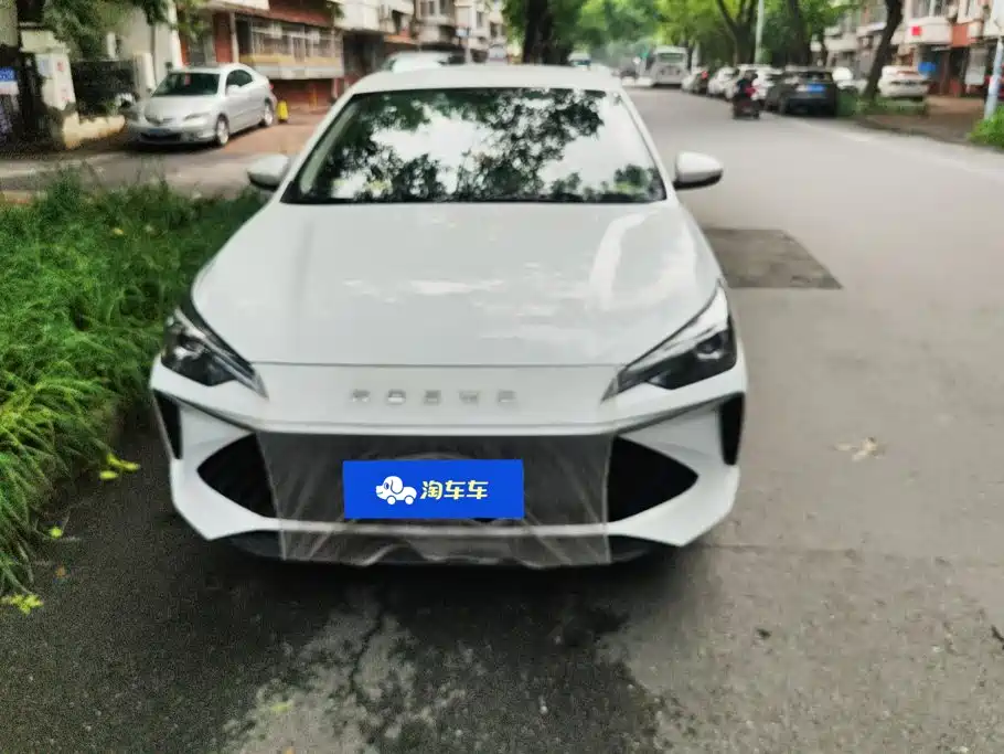 Roewe i5 2025 2026 1.5L Manual STD