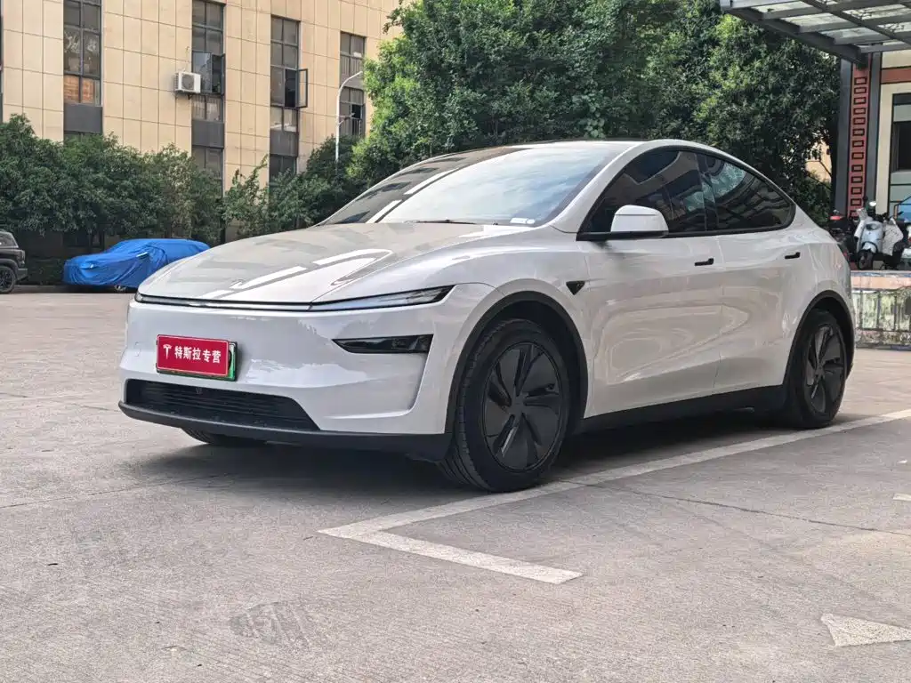 Photo 1 - Tesla Model Y