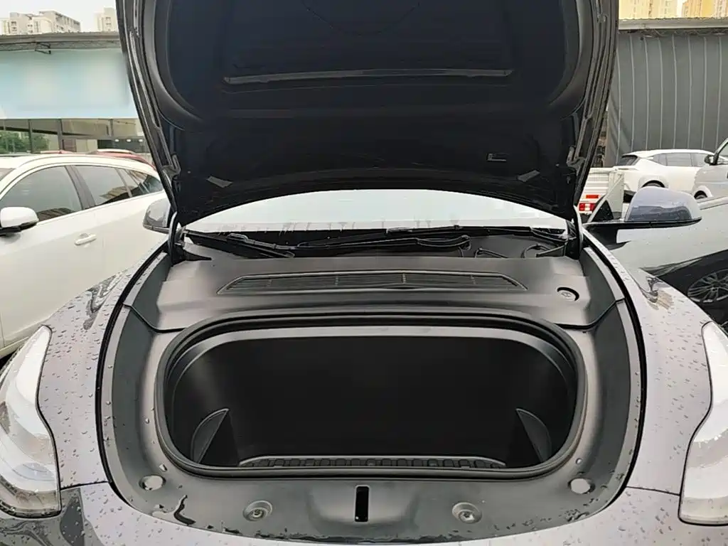 Фото 20 - Tesla Model Y