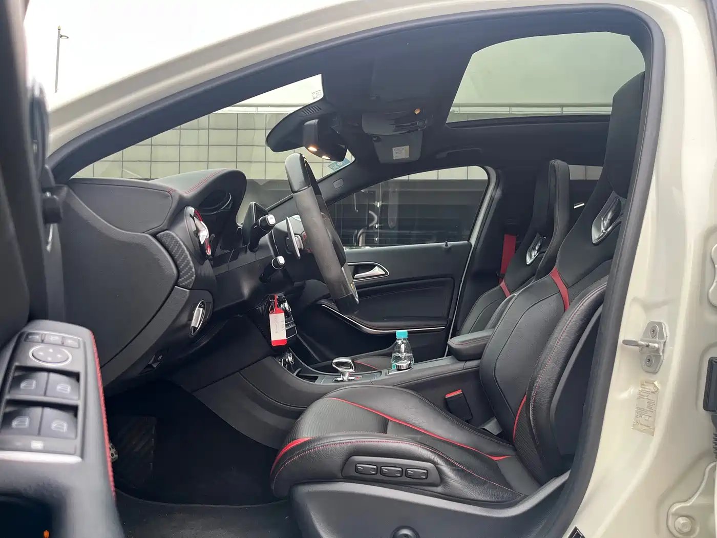 Mercedes-Benz A-Class AMG (Import) 2014 AMG A 45 4MATIC фото 6