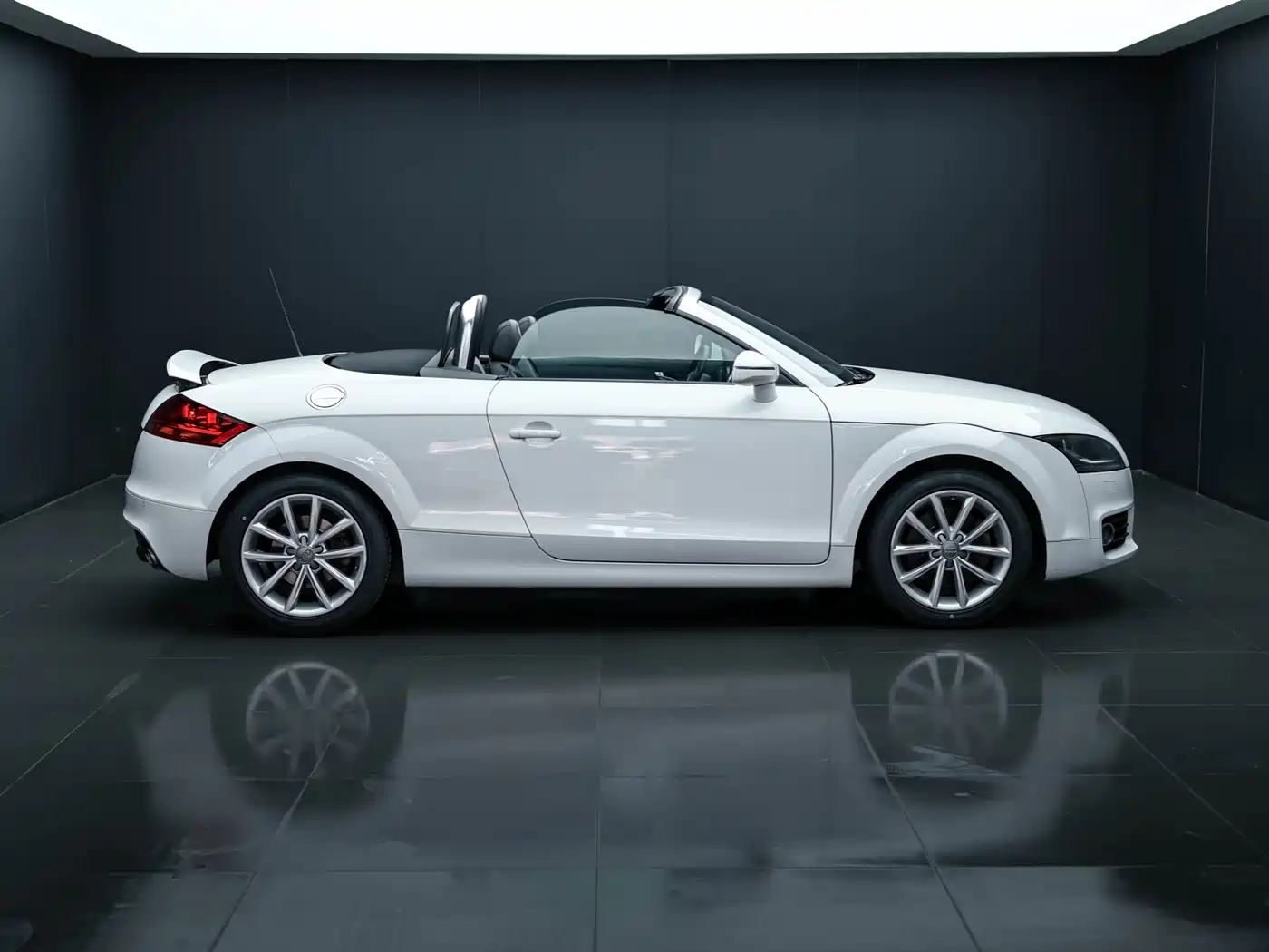 Audi TT 2013 TT Roadster 45 TFSI фото 3