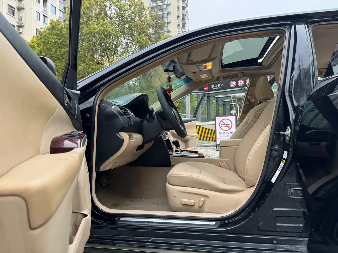 Toyota Camry 2012 2.0G Luxury Edition фото 5