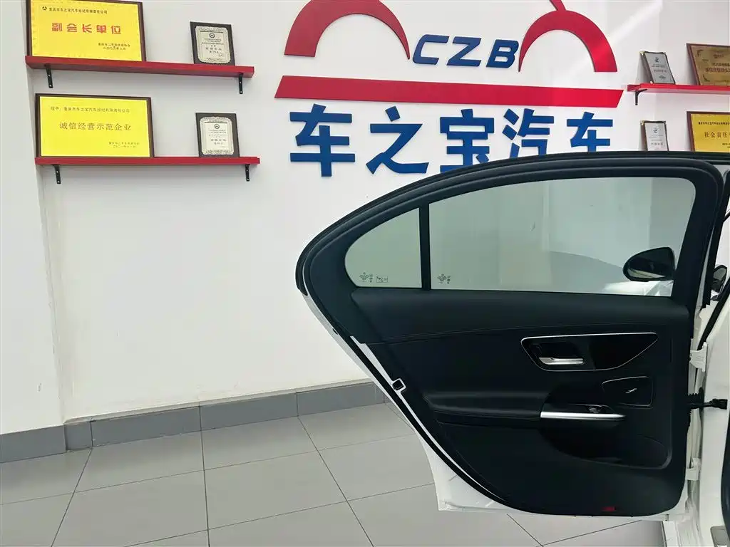 Mercedes-Benz C-Class 2023 C 260 L Sport фото 24
