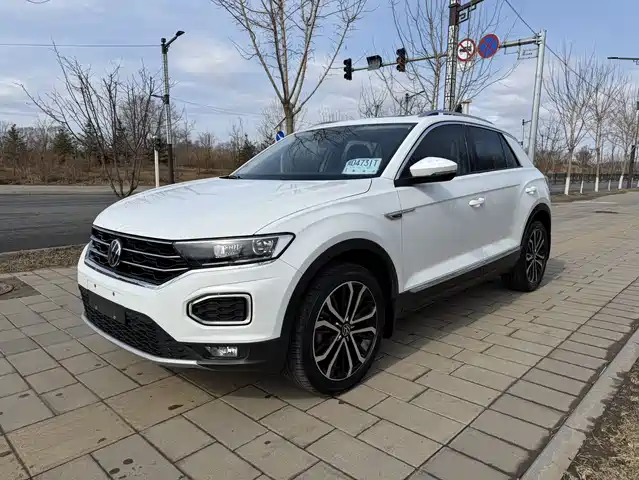 VOLKSWAGEN T ROC EXPLORING SONGS