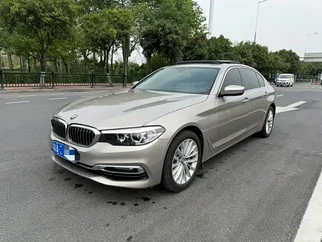 BMW 5 SERIES