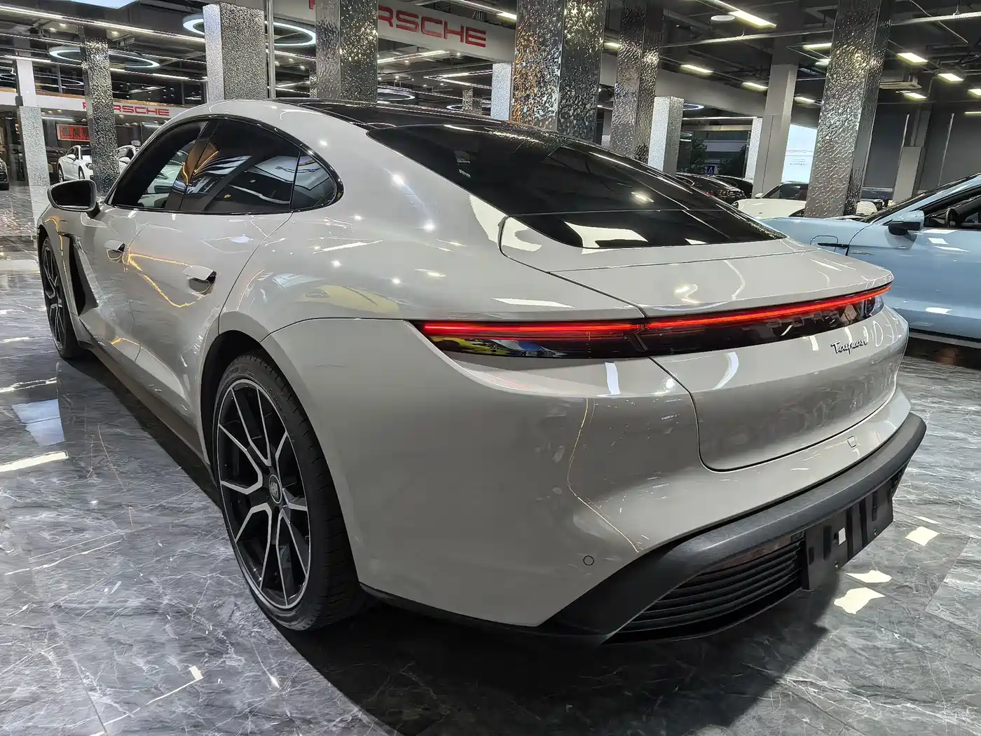 Porsche Taycan 2024 2022 Facelift Taycan