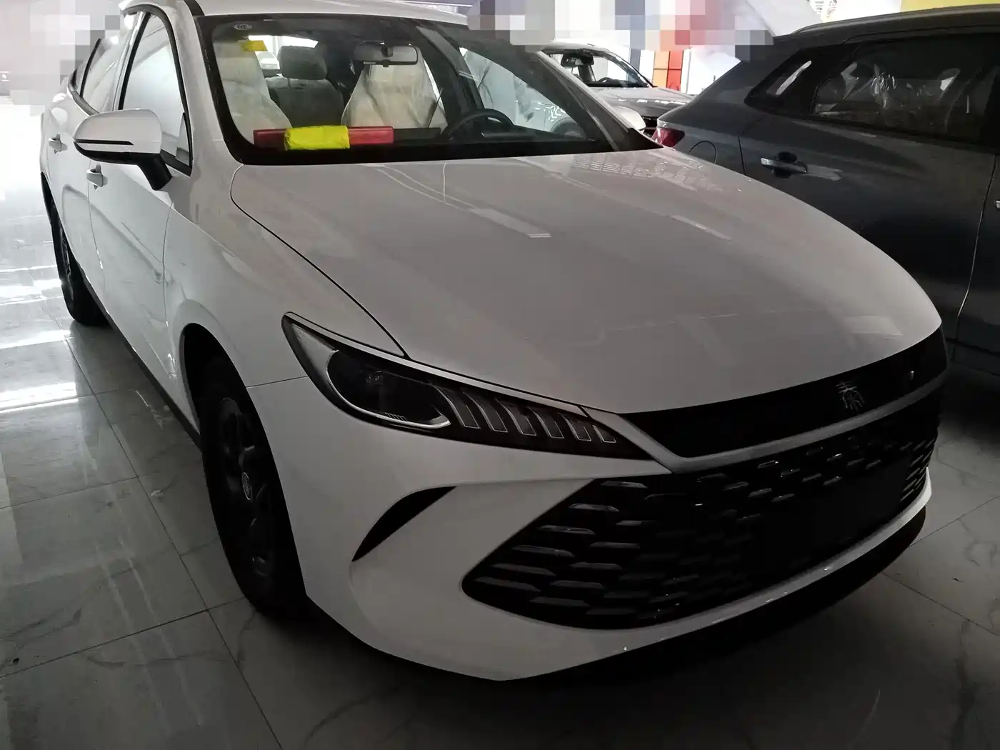 BYD Qin PLUS 2025 DM-i Smart Drive 55KM Leader фото 2