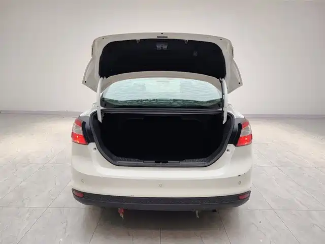 Ford Focus 2015 2012 Sedan 1.6L Manual Trend