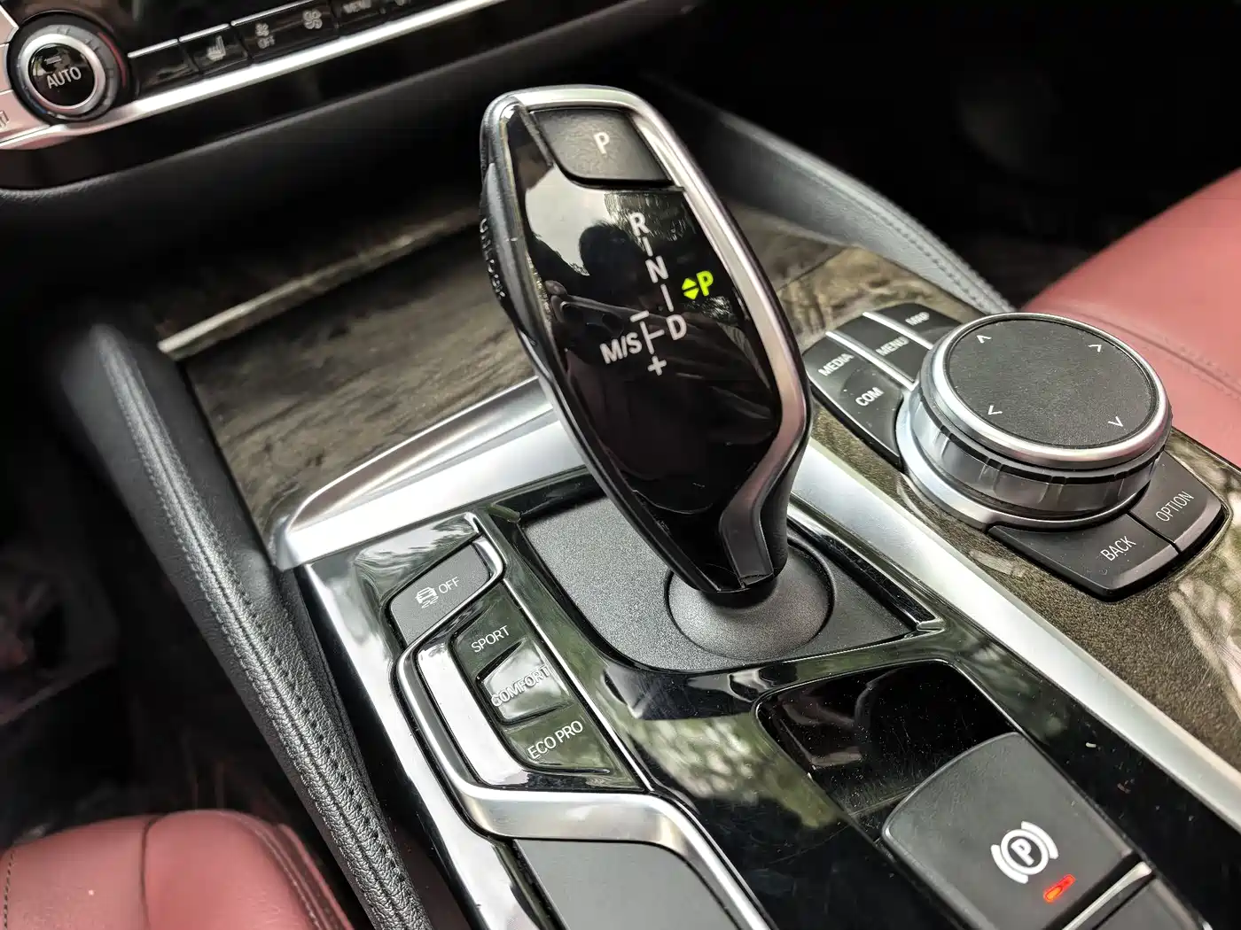BMW 5 Series 2020 530Li Leading M Sport Package фото 14