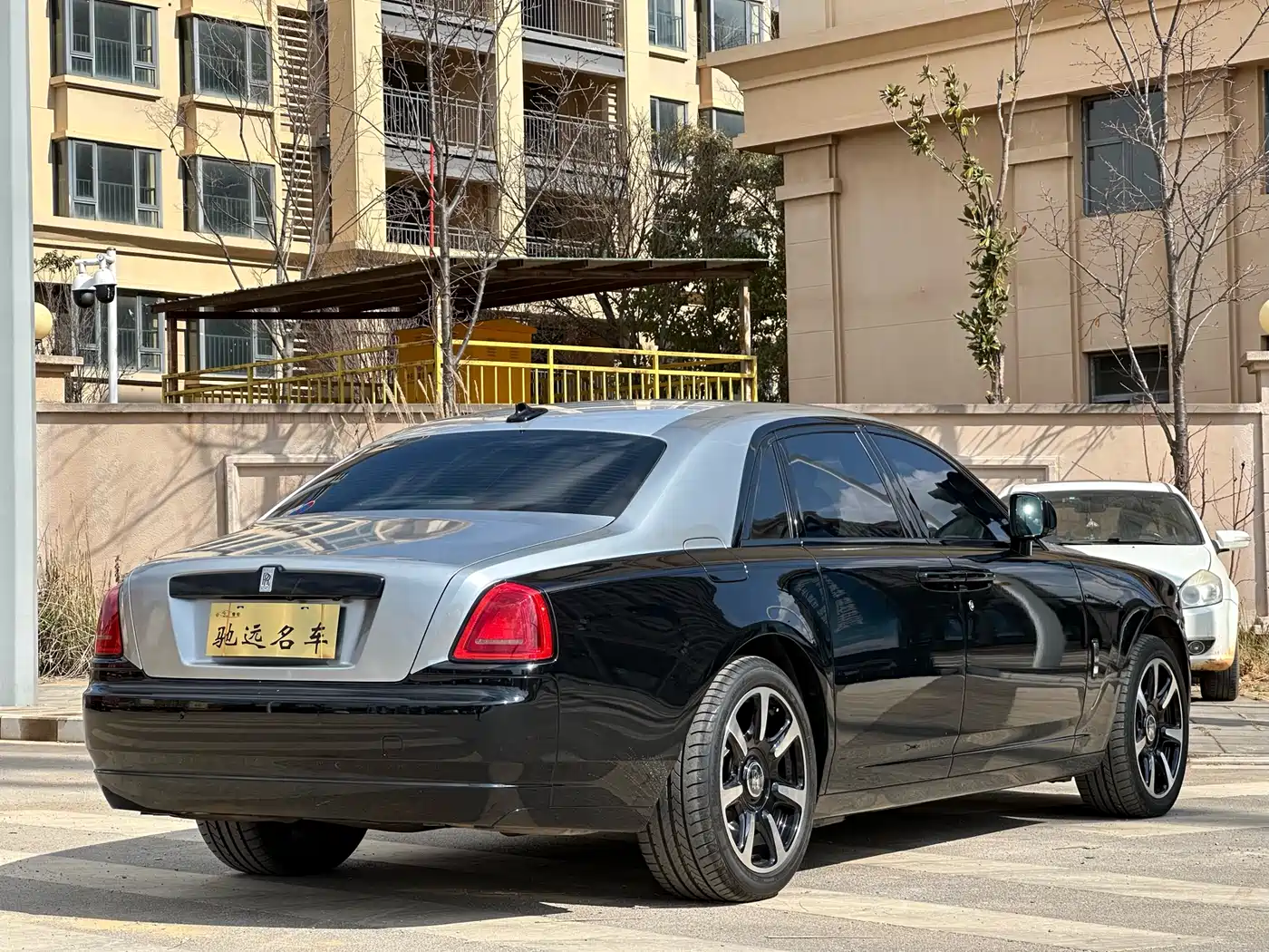 Rolls-Royce Ghost 2013 2010 Model 6.6T Standard