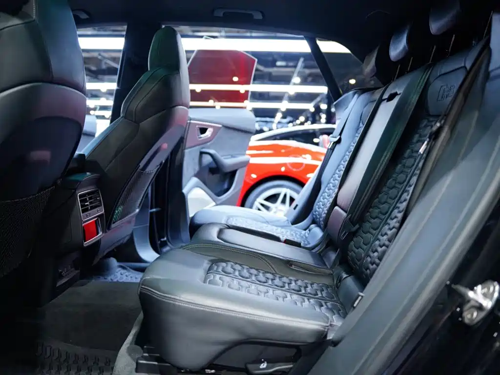 Фото 25 - Audi RS Q8