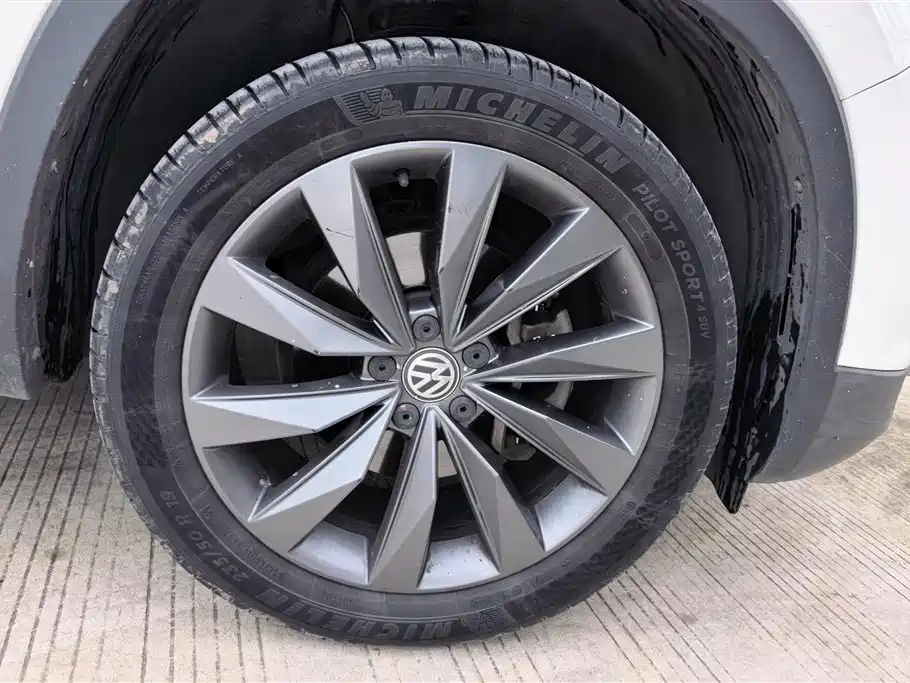 Volkswagen Tayron 2019 330TSI 4WD Luxury China VI фото 6