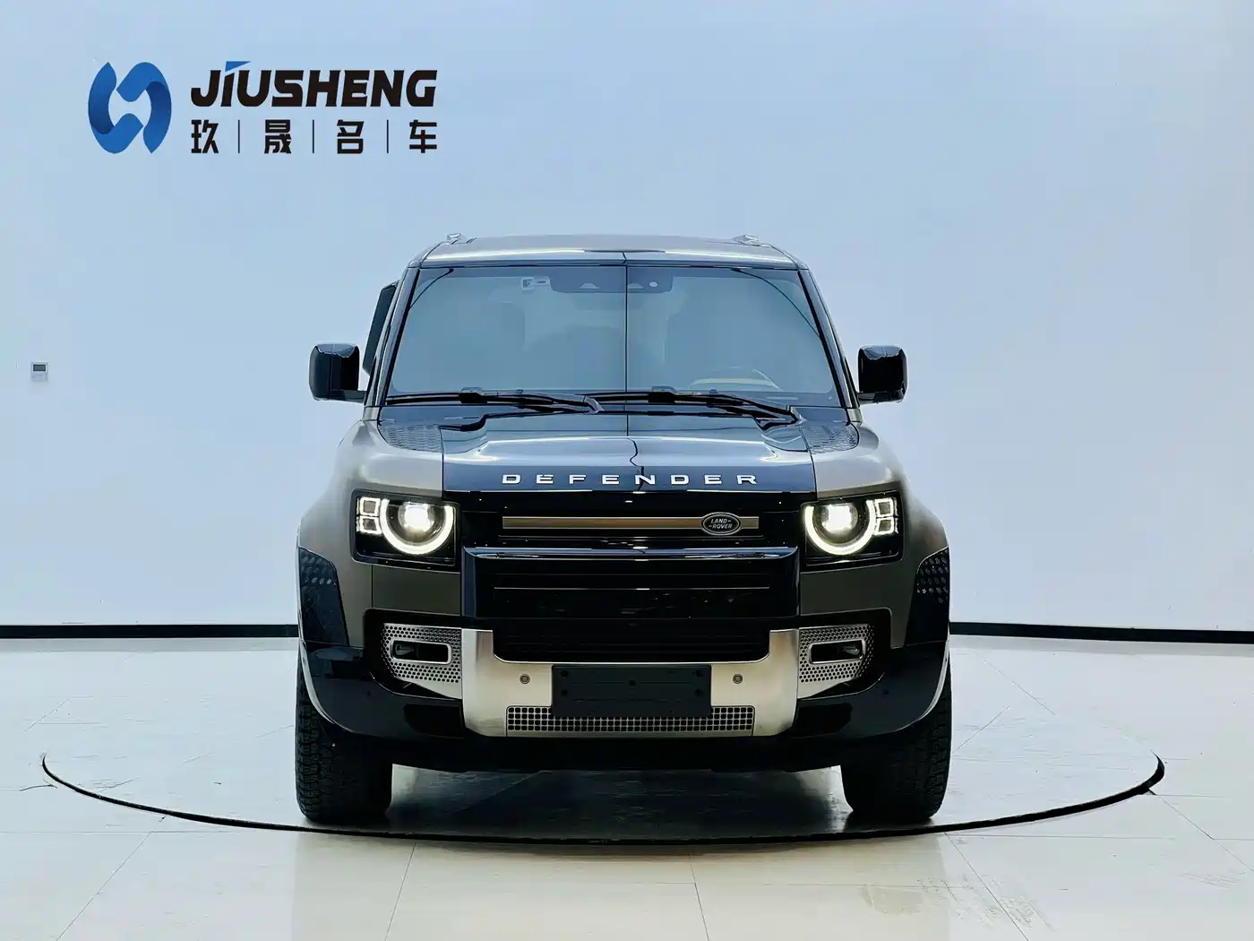 Фото 3 - Land Rover Defender