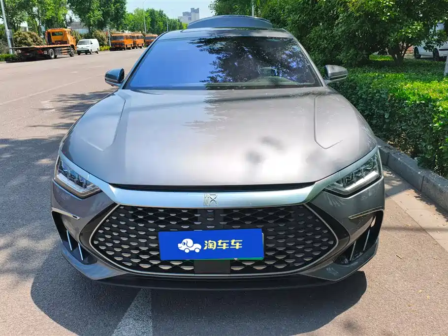 BYD Han 2022 DM-i 121KM Premium фото 2