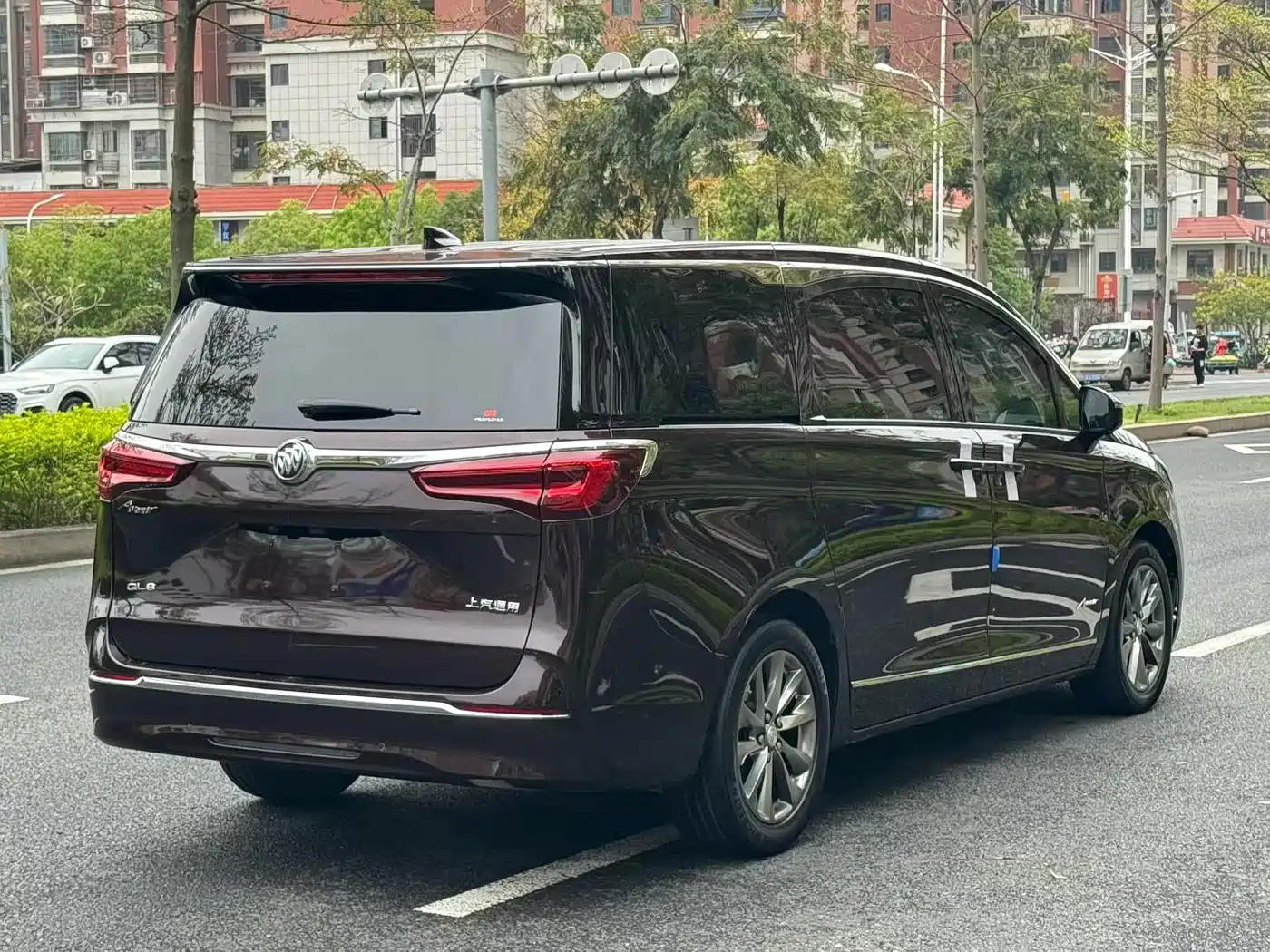 Buick GL8 2020 Avenir Six-Seat Elegance Edition фото 5