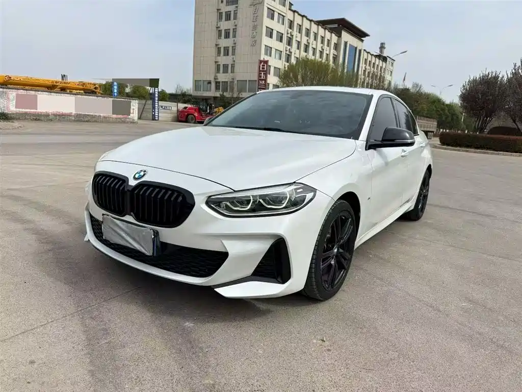 BMW 1 Series 2023 125i M Sport Shadow Edition