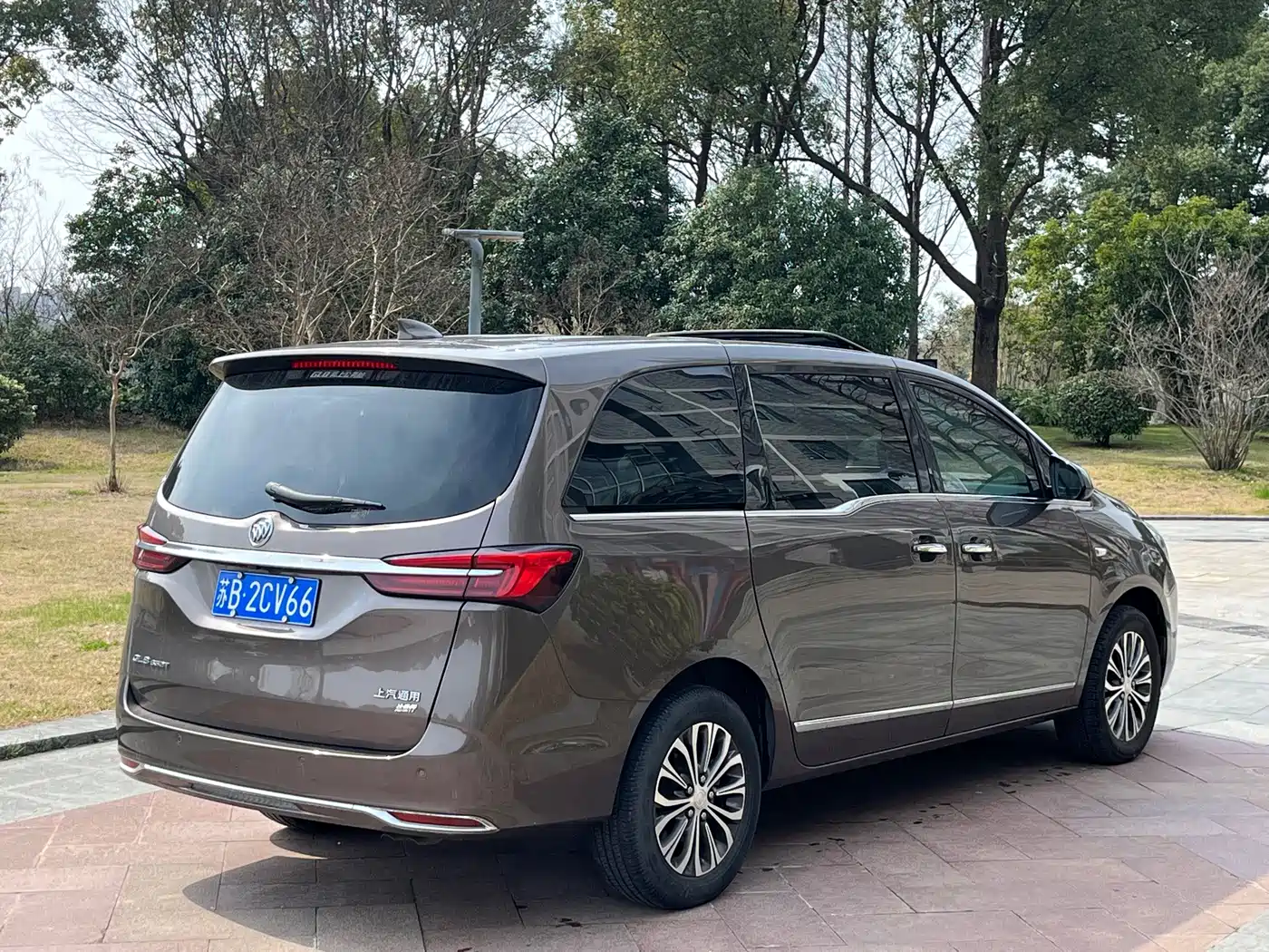 Фото 10 - Buick GL8