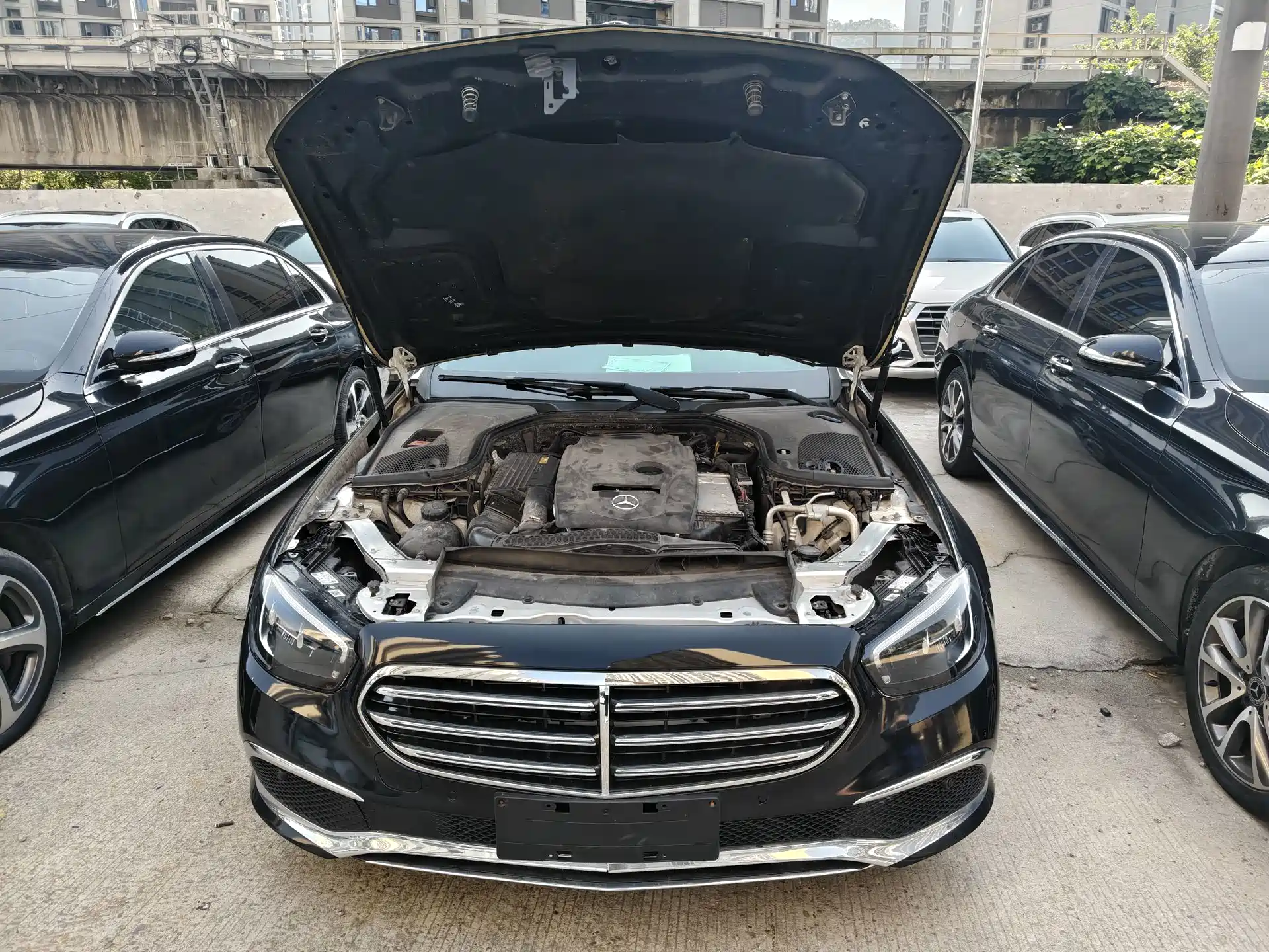 Фото 24 - Mercedes-Benz E-Class