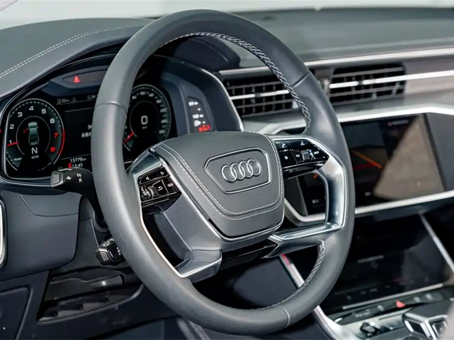 Audi A7L 2024 45 TFSI quattro Premium Luxury фото 10