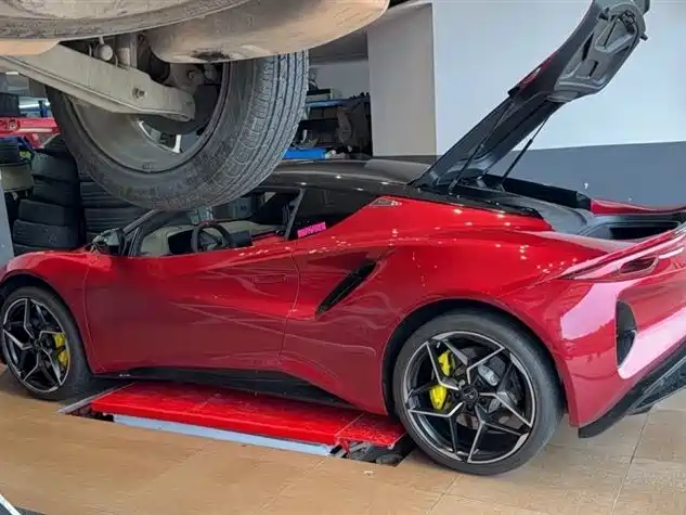 LOTUS SPORTS CAR EMIRA