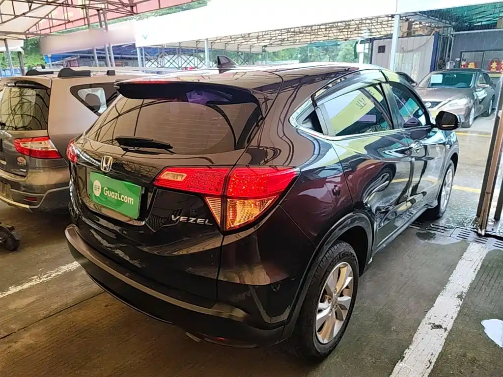 Photo 7 - Honda Vezel