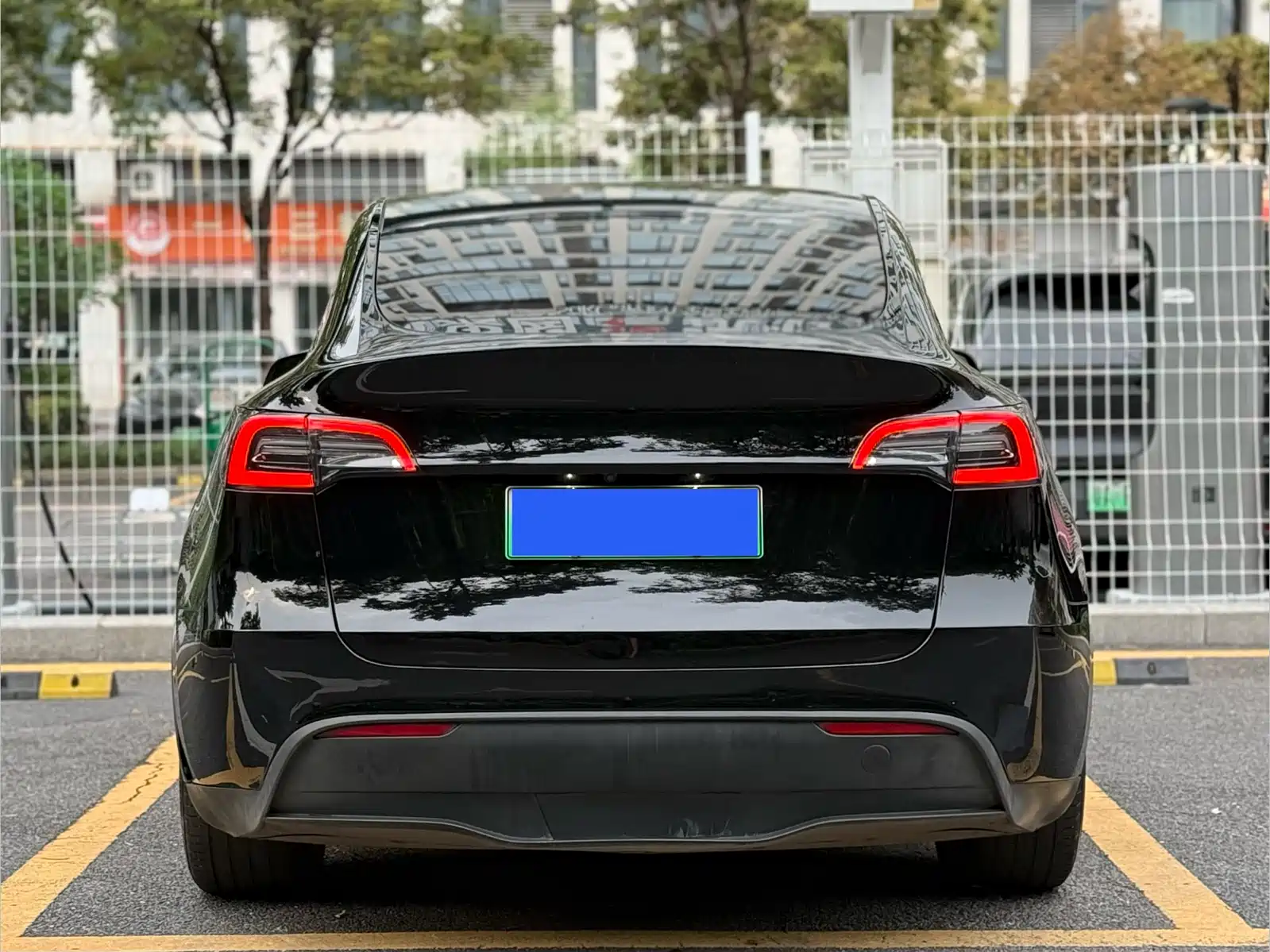 Фото 4 - Tesla Model Y