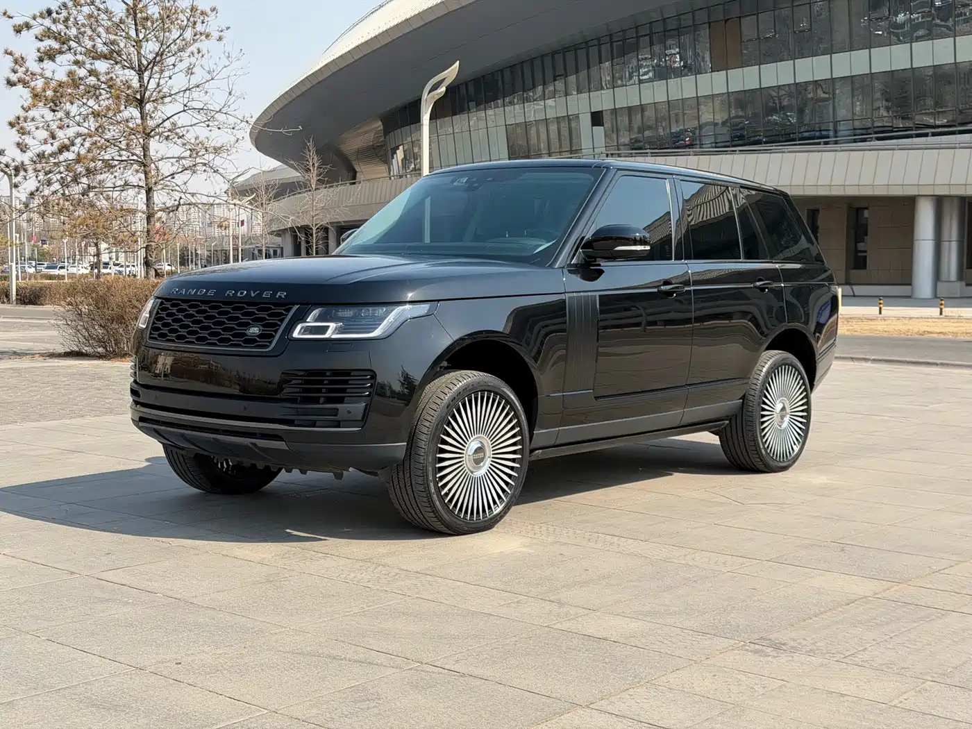 Land Rover Range Rover 2022 3.0 L6 360PS Golden Age Edition
