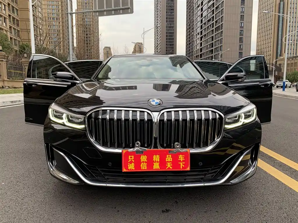BMW 7 Series 2021 Model 730Li Luxury Package фото 2