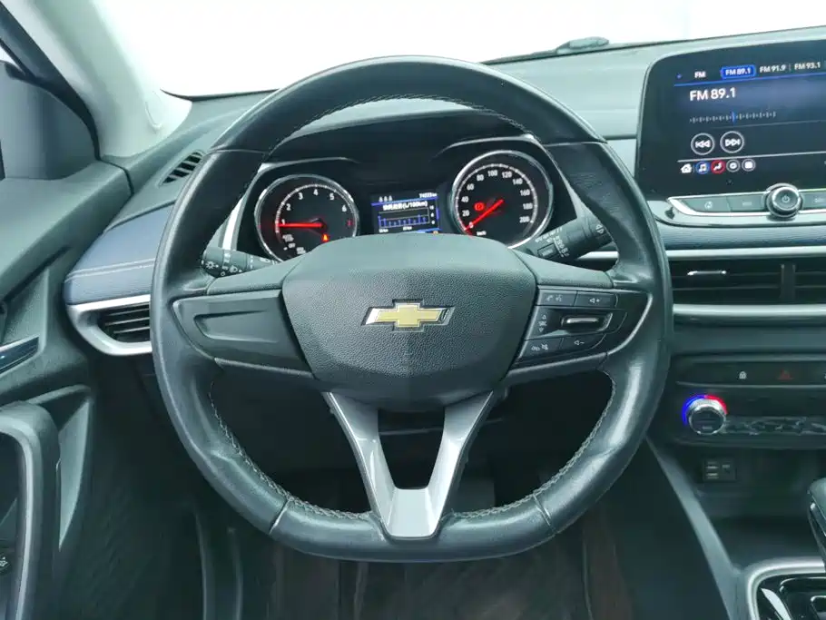 Chevrolet Trax 2021 2021 325T Auto Fun Edition China VI