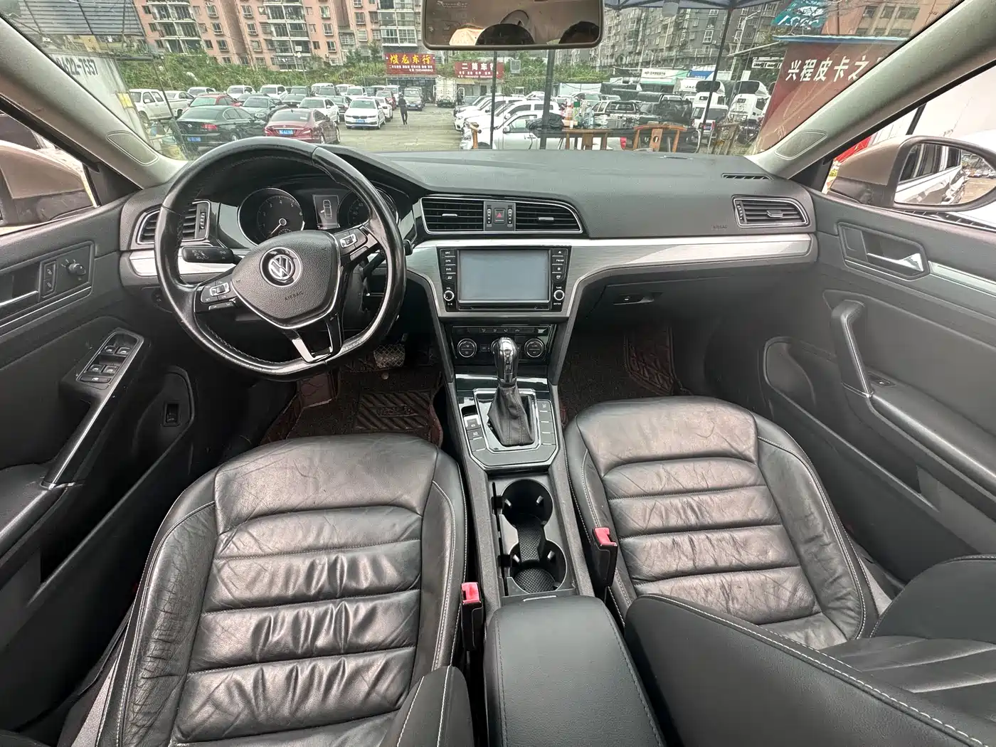 Volkswagen Lamando 2015 330TSI DSG Comfort фото 6