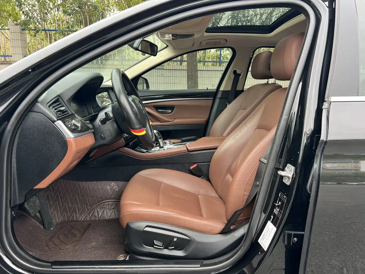 BMW 5 Series 2017 525Li Leading Edition фото 5